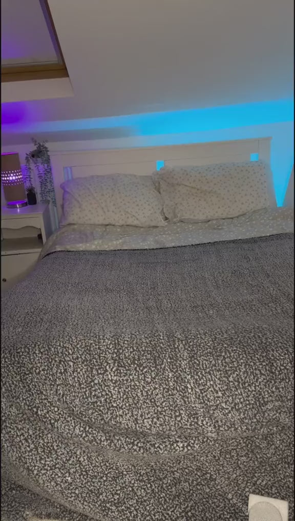 Magcubic HY300 Mini Smart Projector – WiFi & Bluetooth Portable Theater