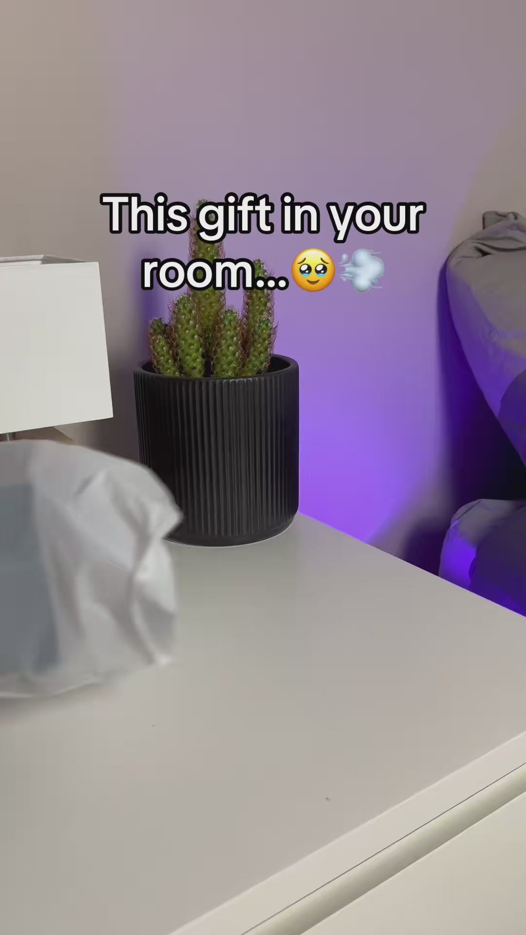 Flame Aroma Diffuser & Humidifier with 7-Color LED Mood Light